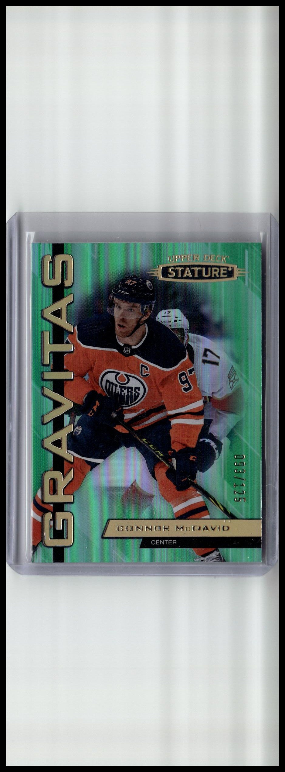 2021-22 Upper Deck Stature #G-6 Connor McDavid Gravitas Green #/125